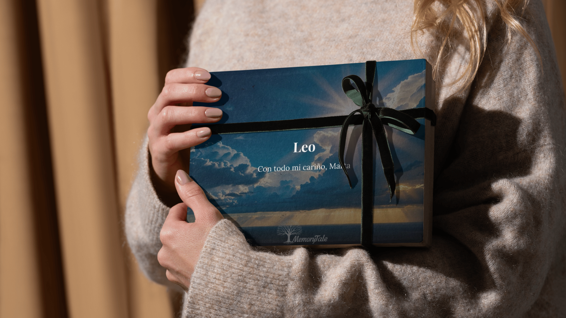 Libro MemoryTale personalizado como regalo, portada con nombre Leo